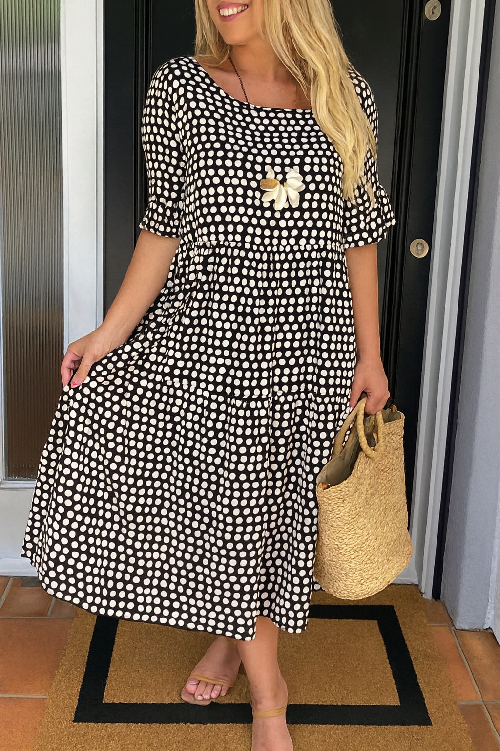 Zora | Figurfreundliches Sommerkleid mit femininer Silhouette