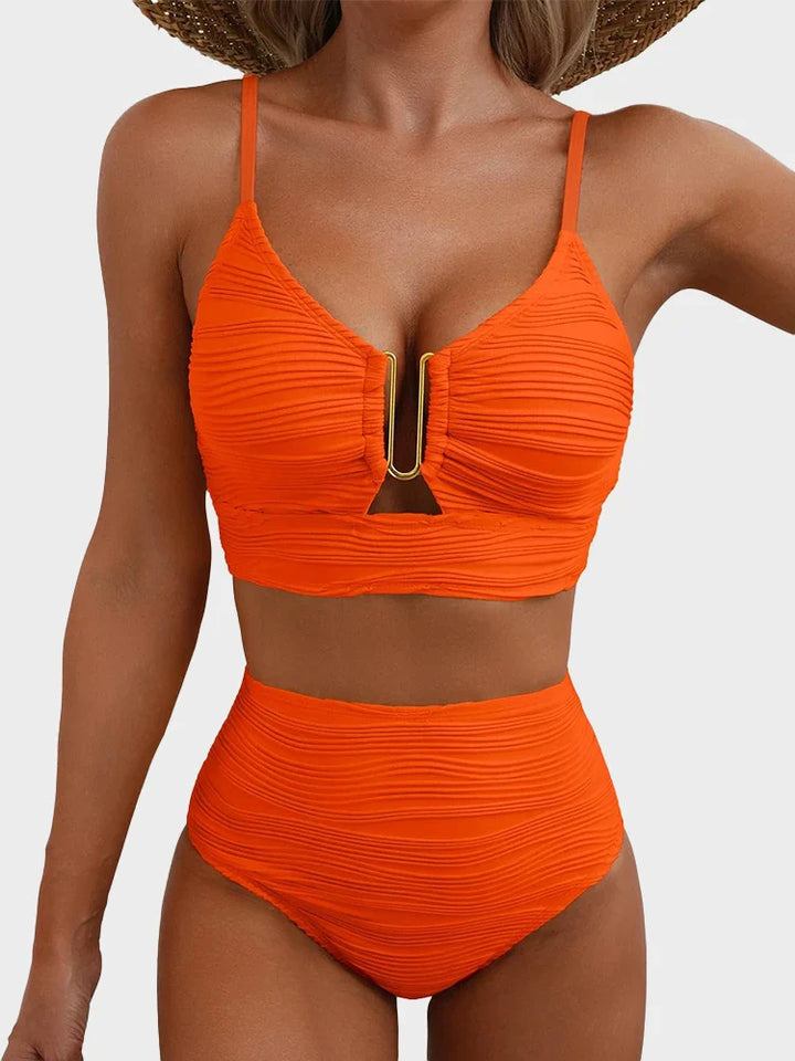 Clara | Zweiteiliger Bikini mit U-Bügel und Cut-Out