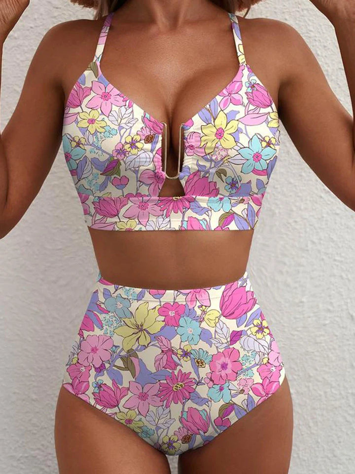 Clara | Zweiteiliger Bikini mit U-Bügel und Cut-Out