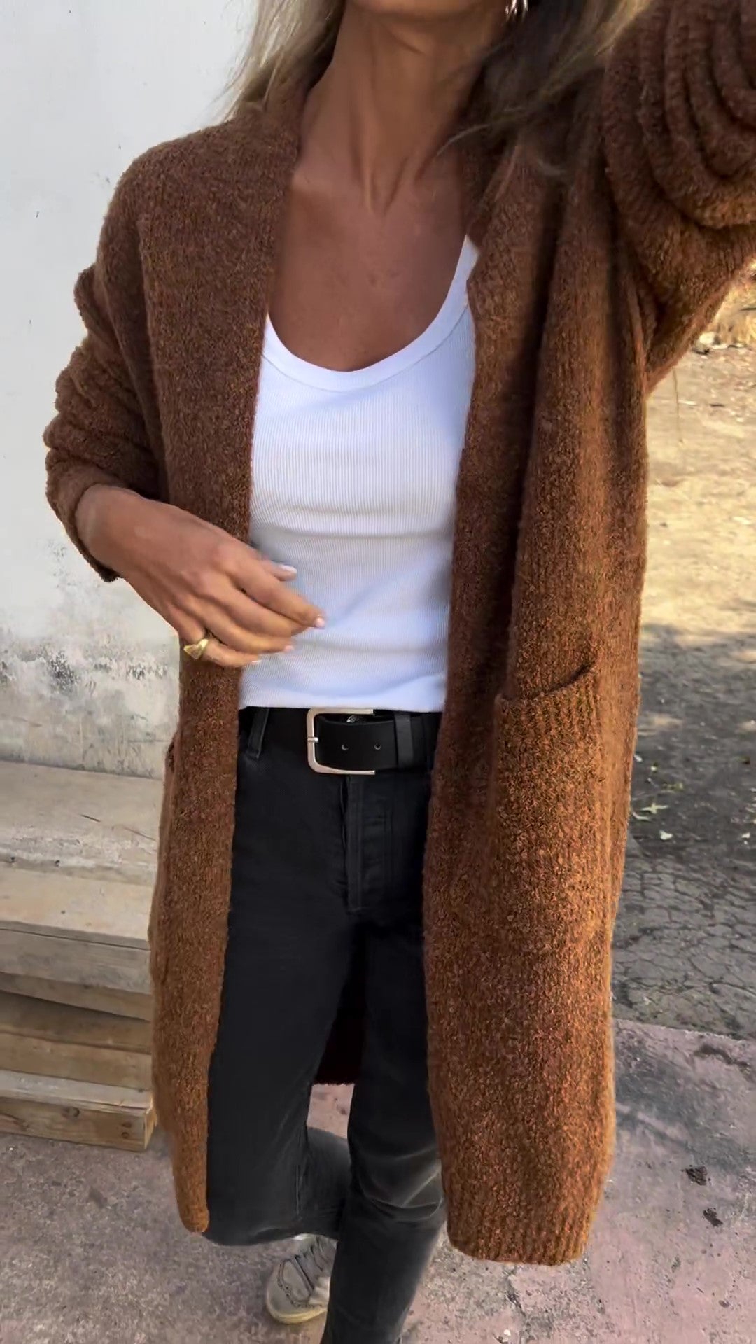 Gestrickter | übergroßer und lässiger Damenpulli mit Taschen