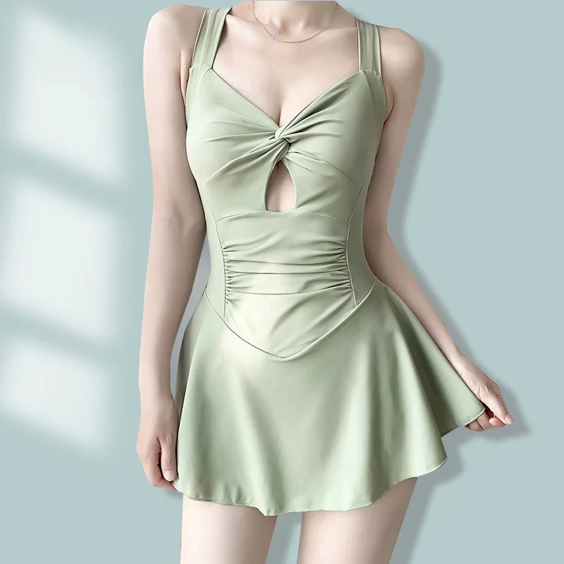 Mira | Dein figurformender Badeanzug im Kleid-Look