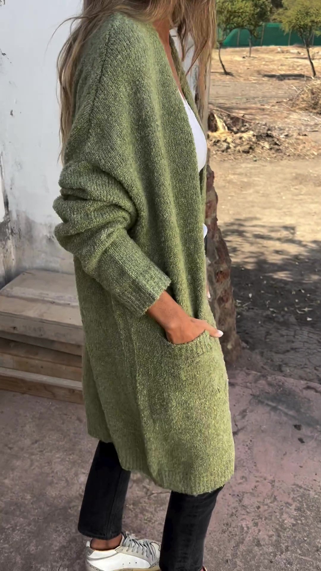 Gestrickter | übergroßer und lässiger Damenpulli mit Taschen