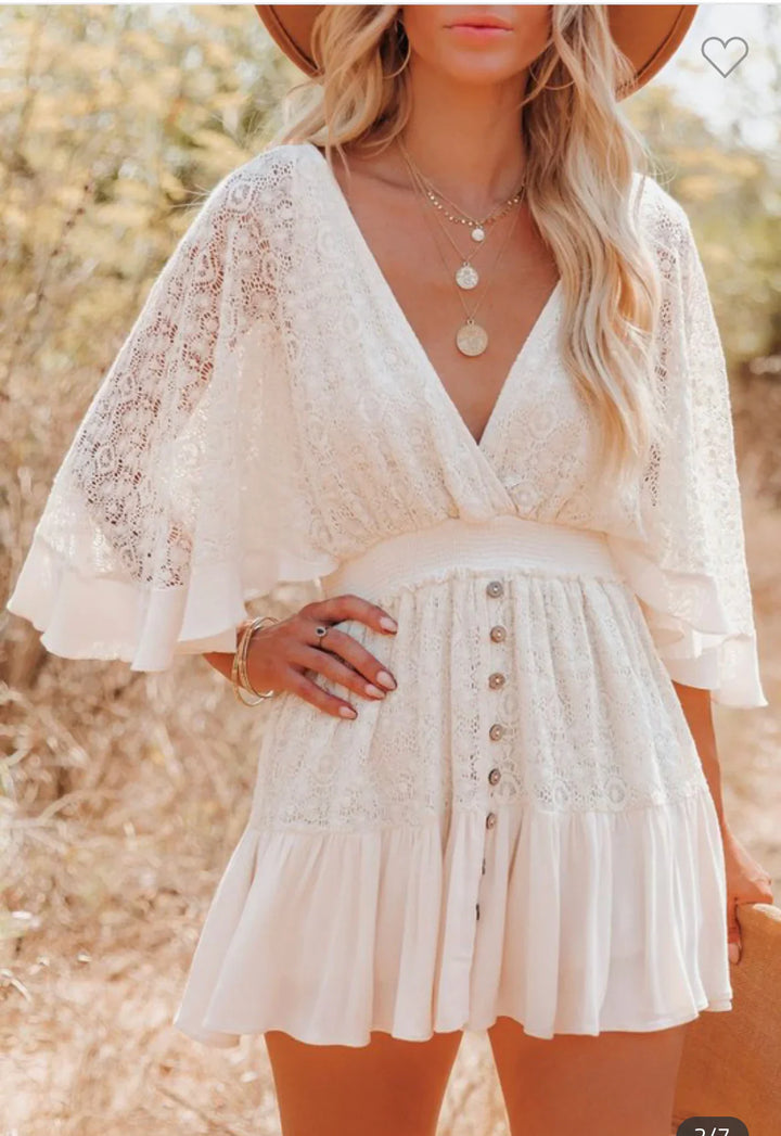 Citrina | Luftiges Boho-Kleid mit Spitze und Knopfleiste